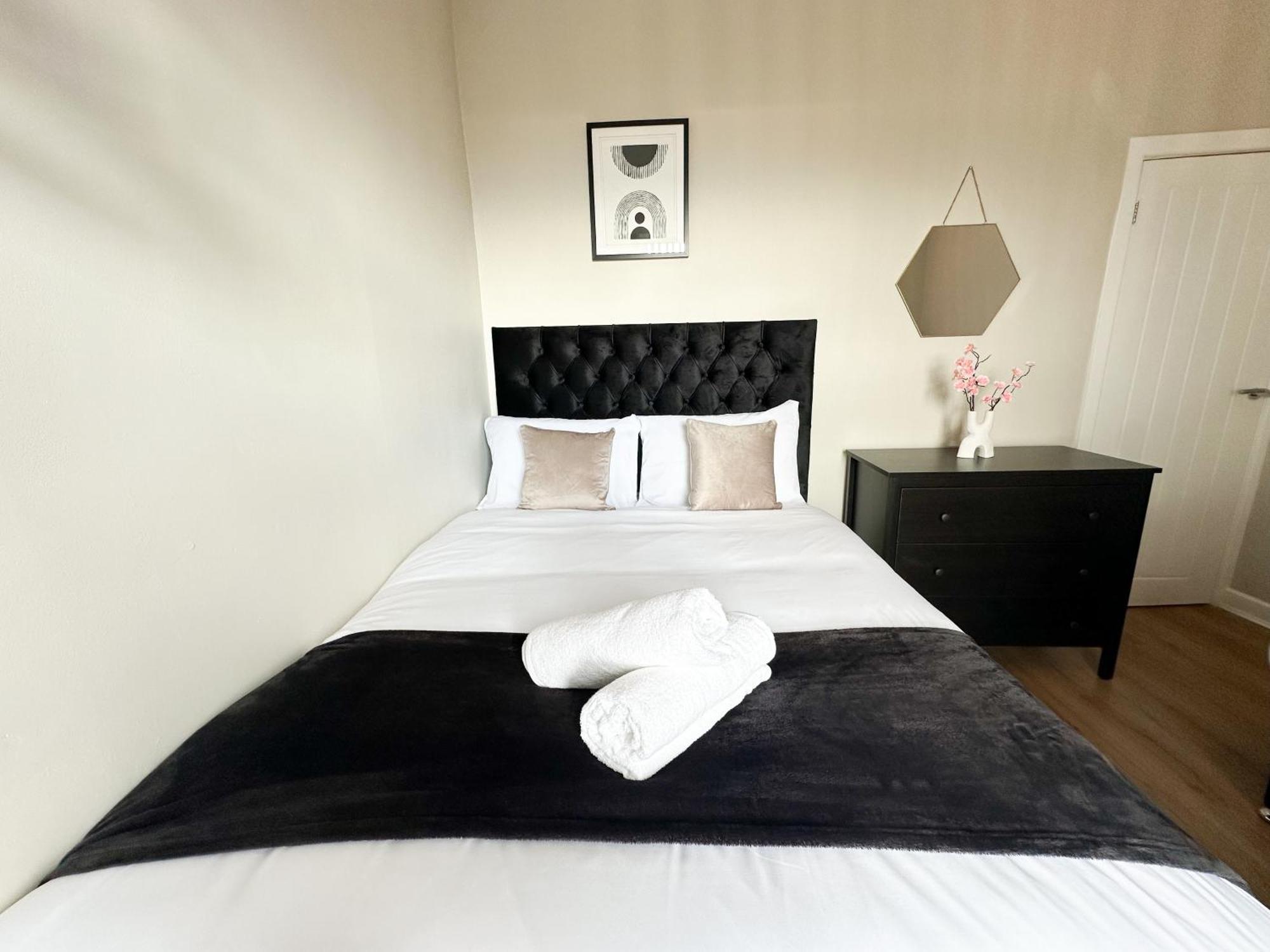2 Bedroom House 10 Mins To City Centre & Albert Dock Liverpool Extérieur photo